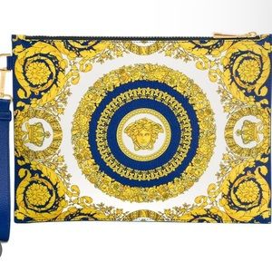 VERSACE Baroque Print Zip Clutch